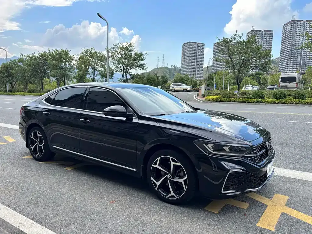 Volkswagen Passat — фото 6