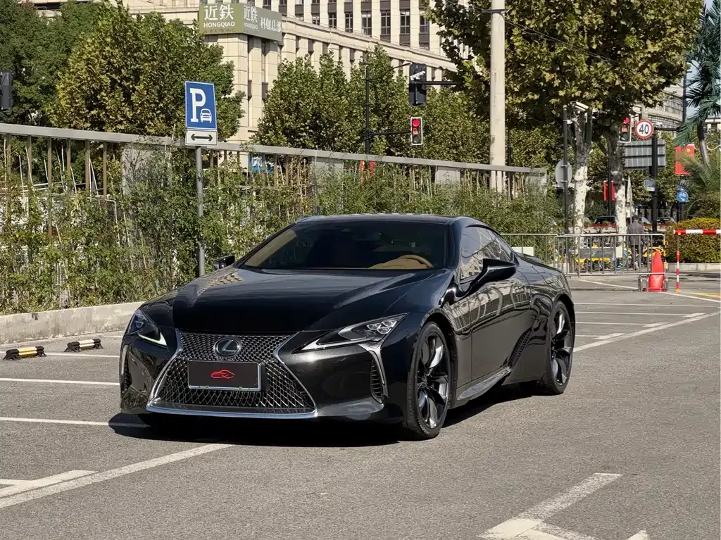 Lexus LC — фото 1
