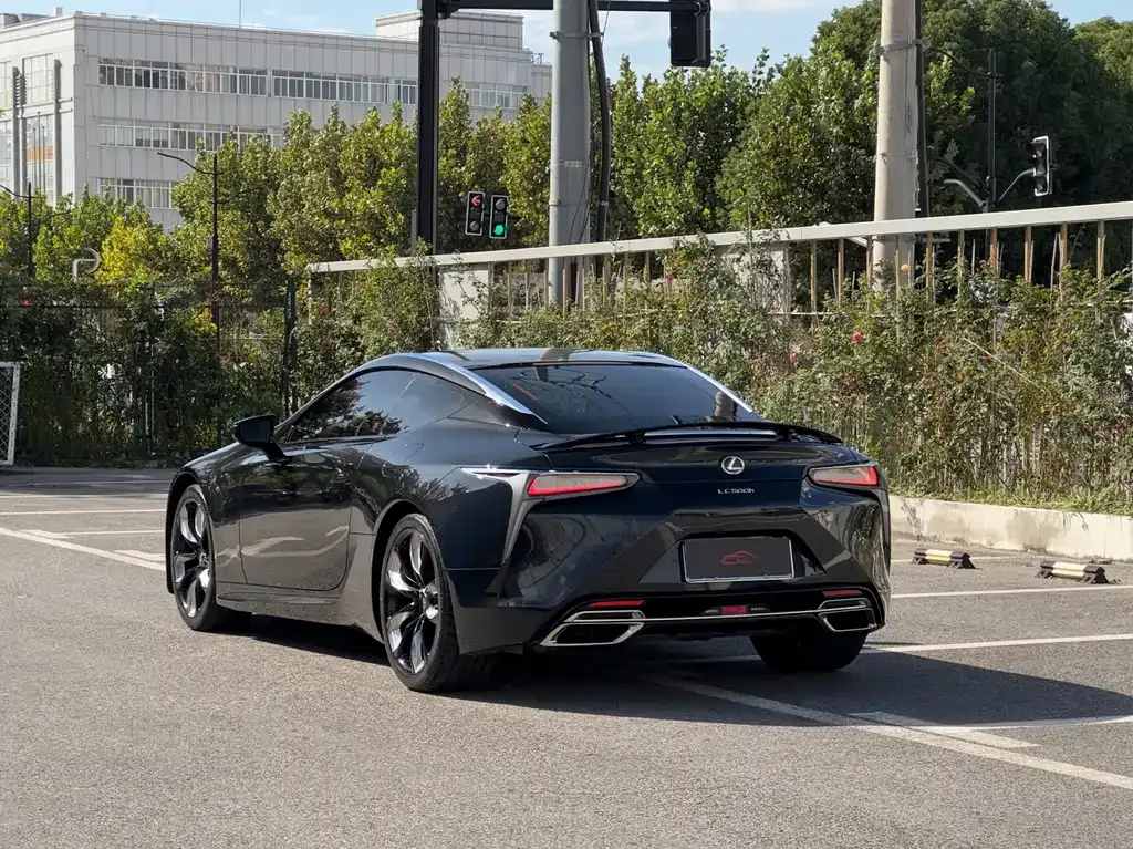Lexus LC — фото 8
