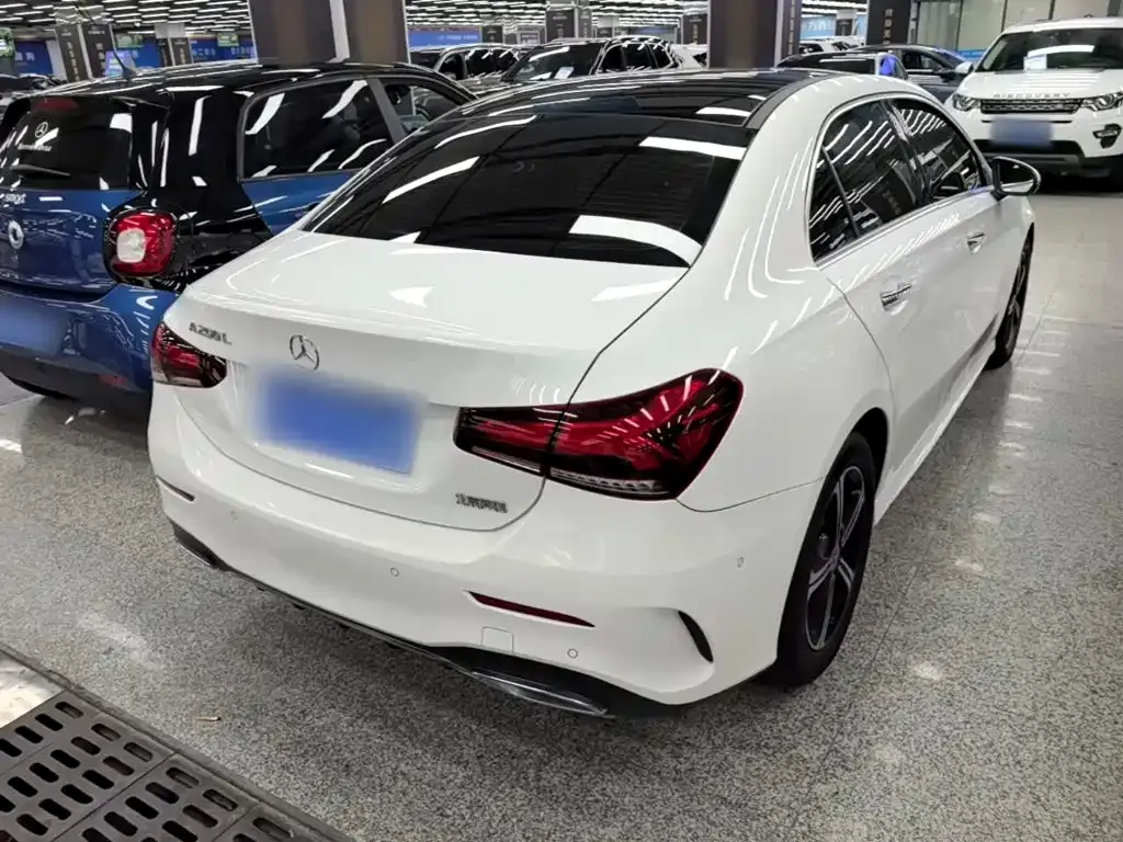Mercedes-Benz A-Class — фото 10