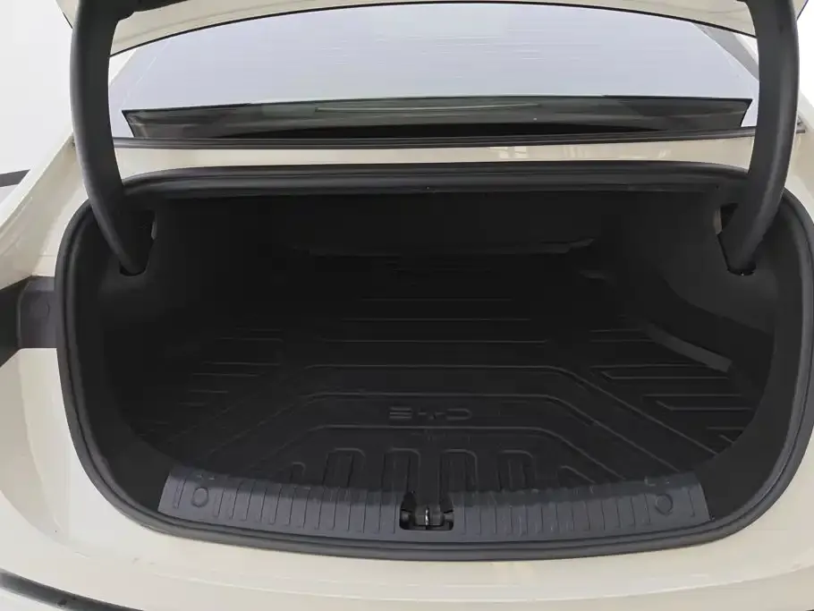 BYD Seal 06 — фото 10