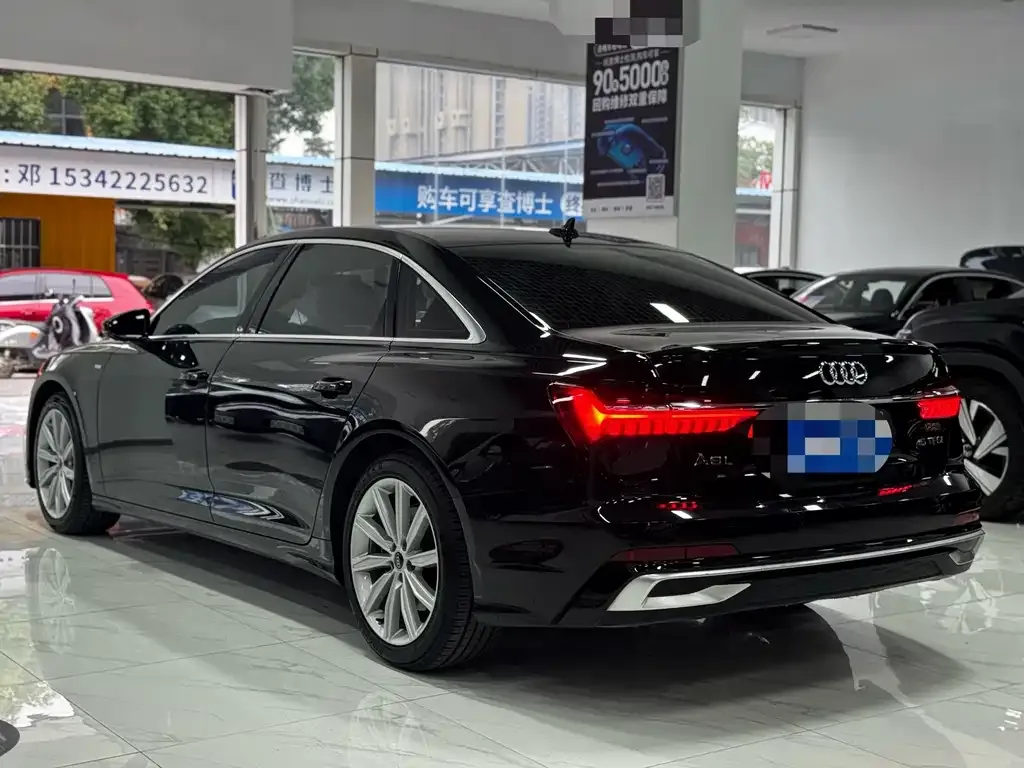 Audi A6L — фото 10