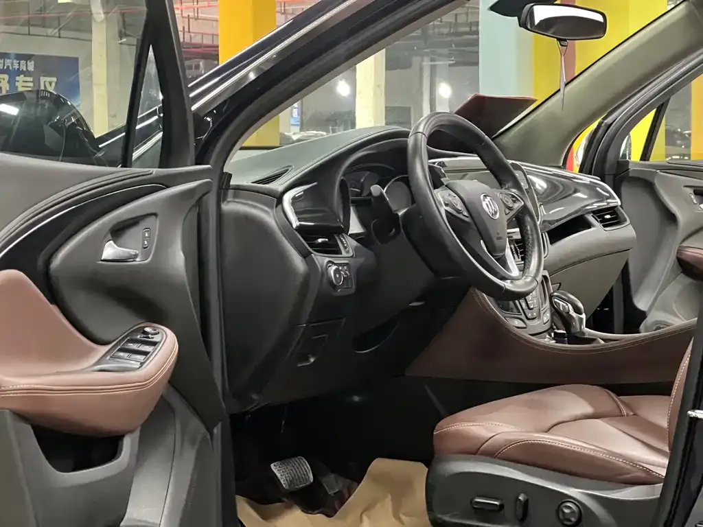 Buick Envision Plus — фото 9