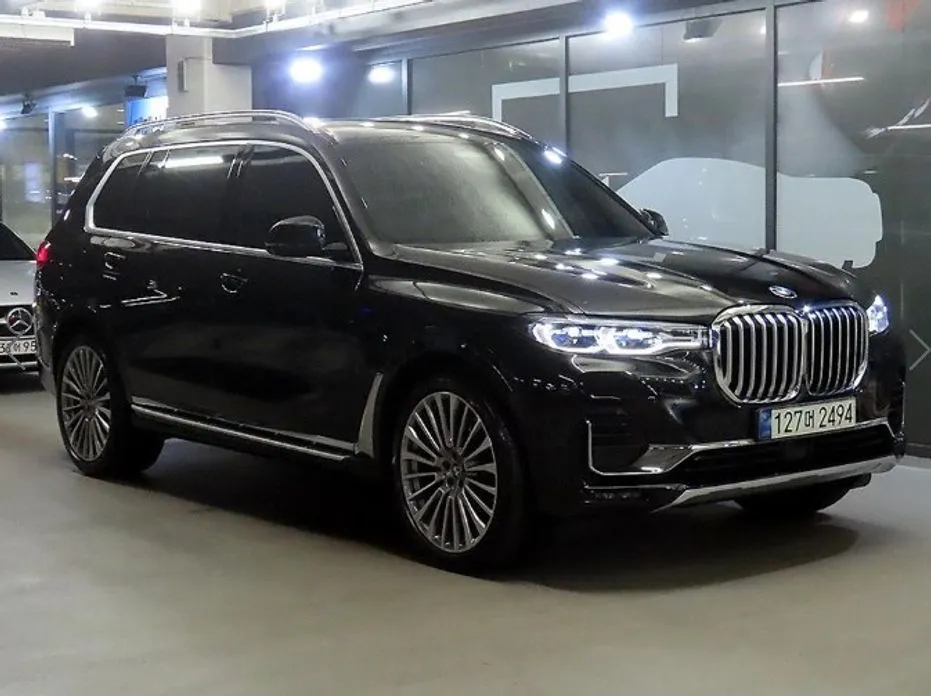 BMW X7 — фото 1