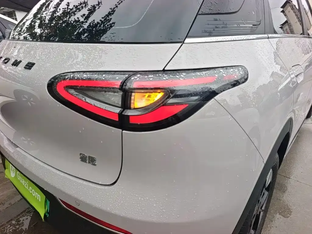 Geely Starburst — фото 8