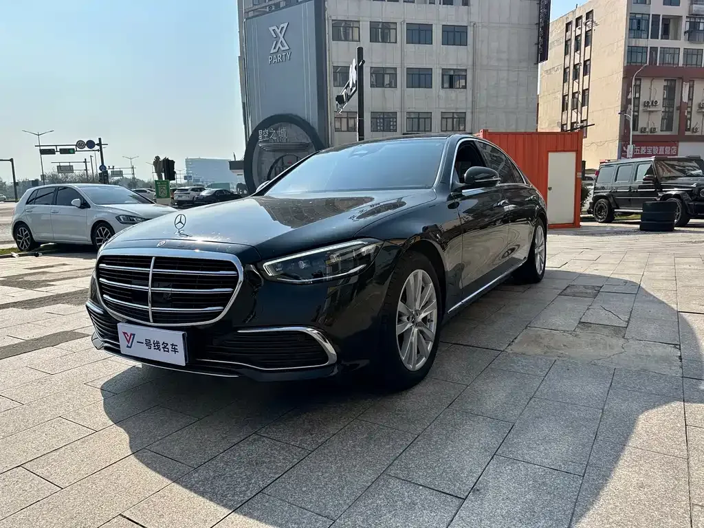 Mercedes-Benz S-Class — фото 1