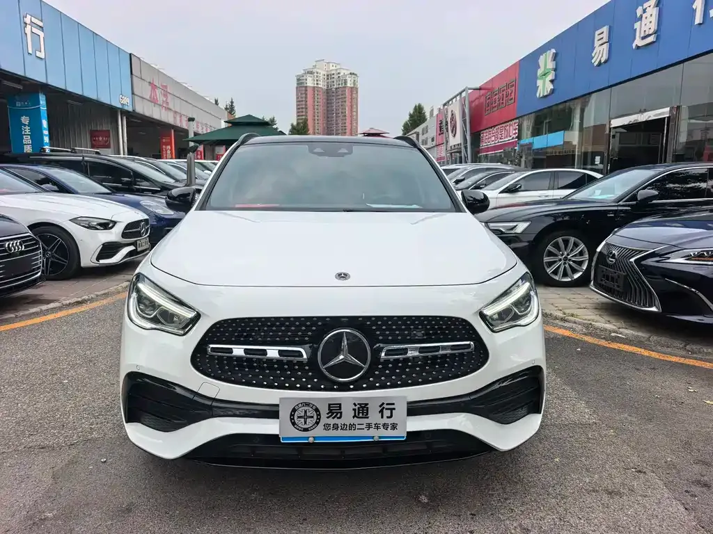 Mercedes-Benz GLA — фото 8