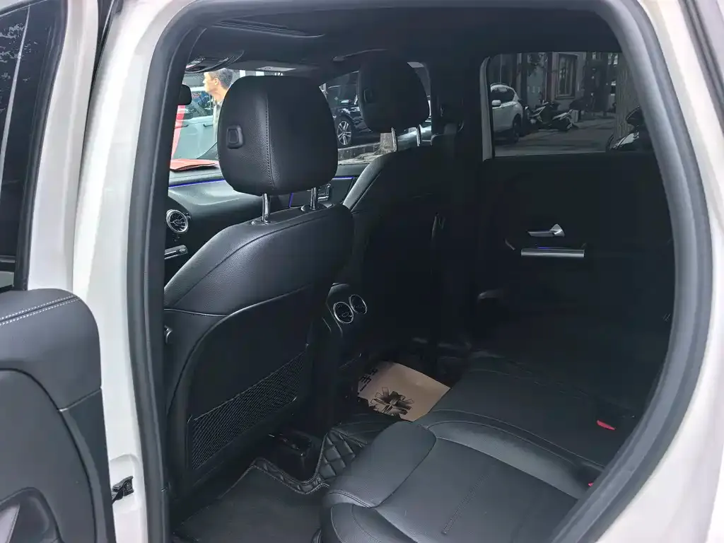 Mercedes-Benz GLA — фото 6