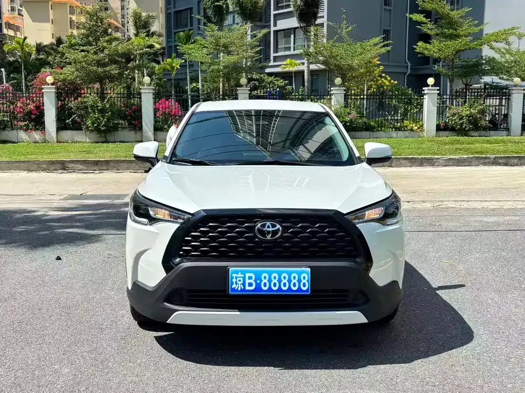 Toyota Corolla Cross — фото 4