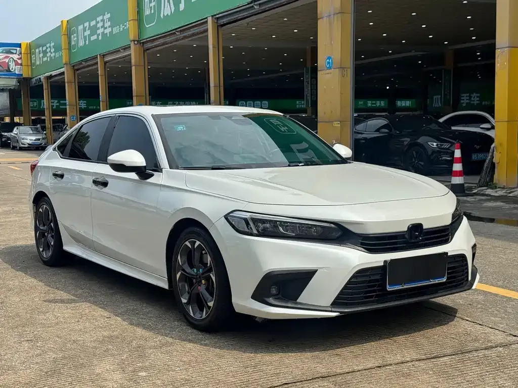 Honda Civic — фото 7