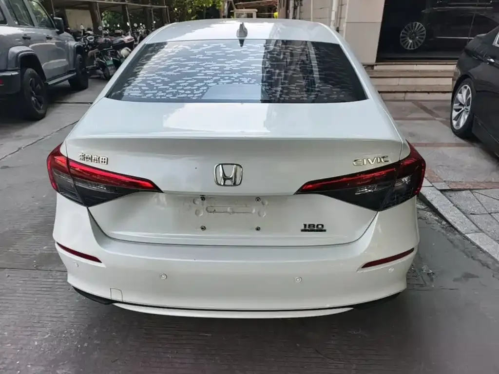 Honda Civic — фото 4