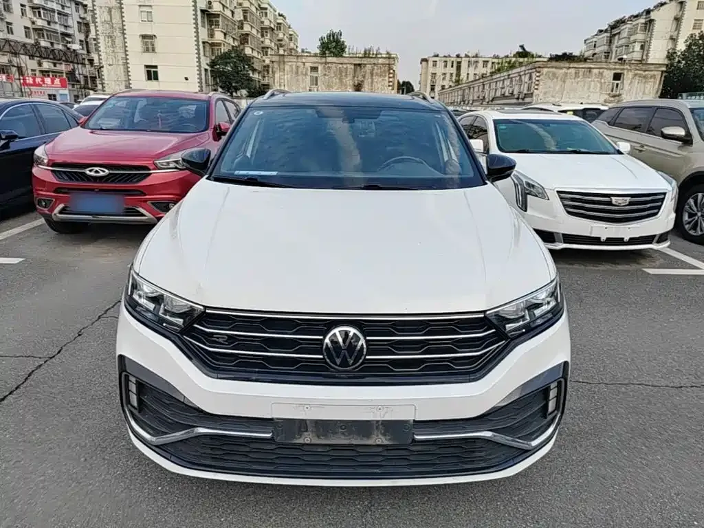 Volkswagen T-Roc — фото 4