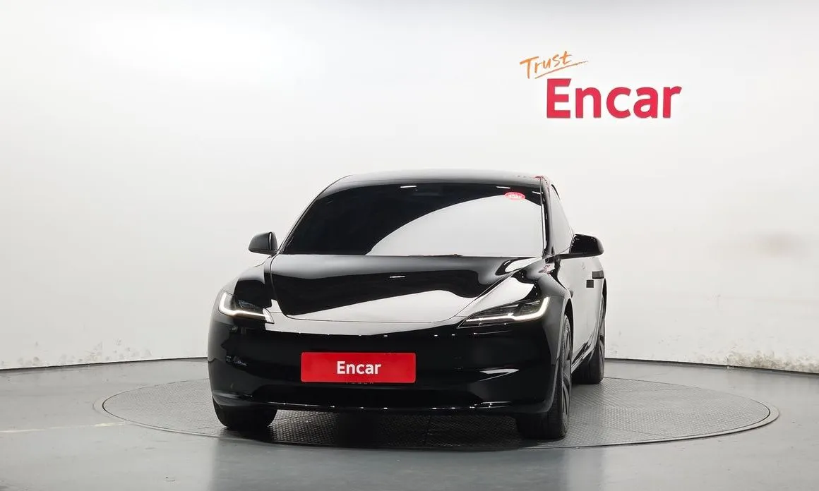 Tesla Model 3 — фото 4