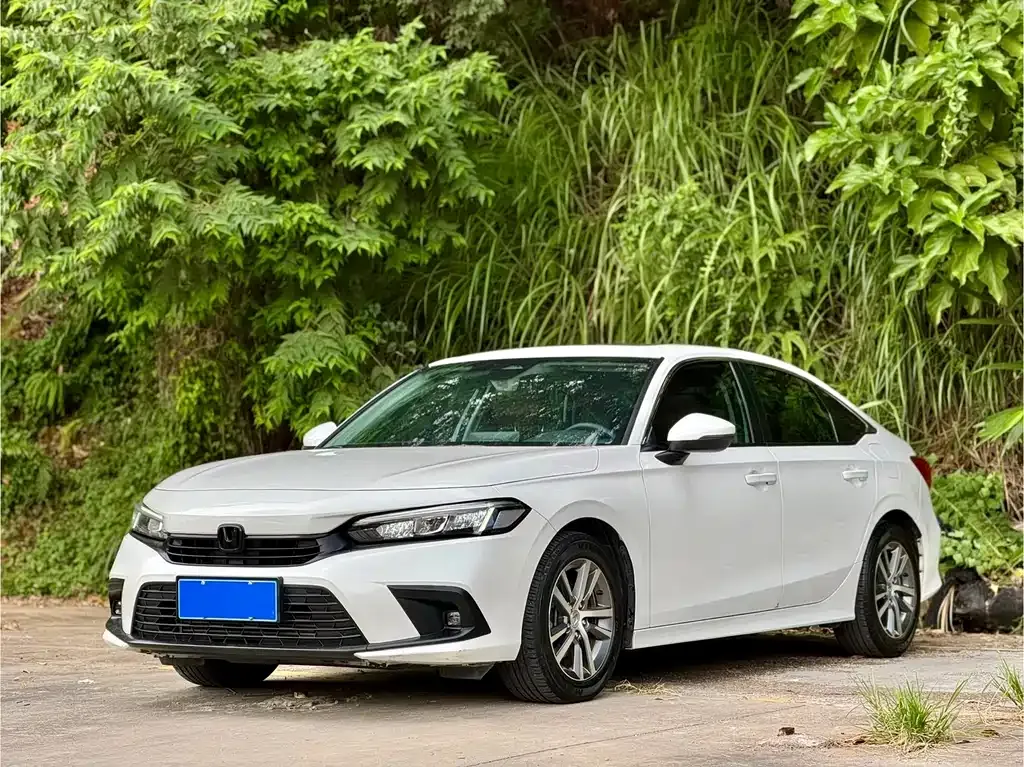 Honda Civic — фото 1