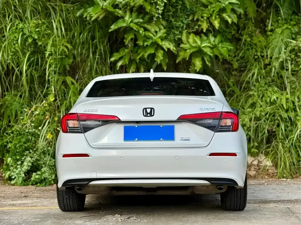Honda Civic — фото 5