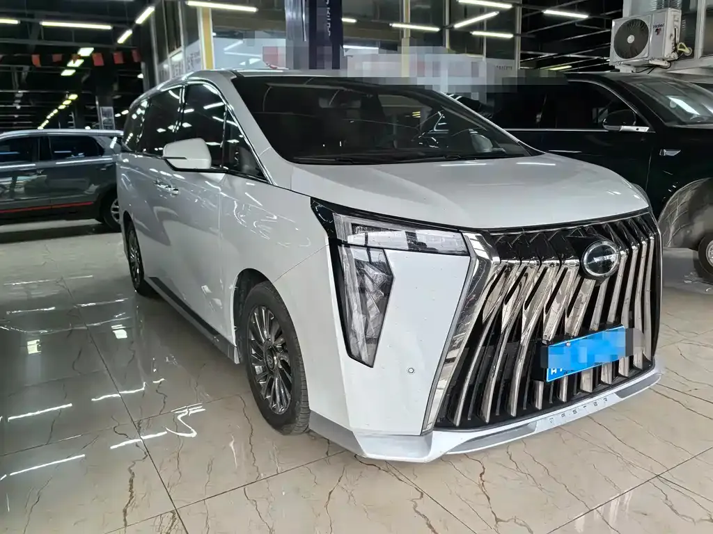 GAC Motor Trumpchi M8 — фото 10