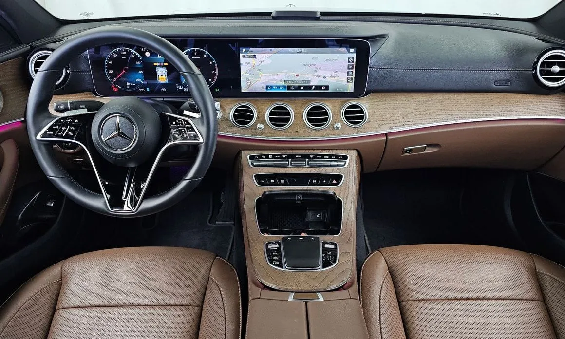 Mercedes-Benz E-Class — фото 10