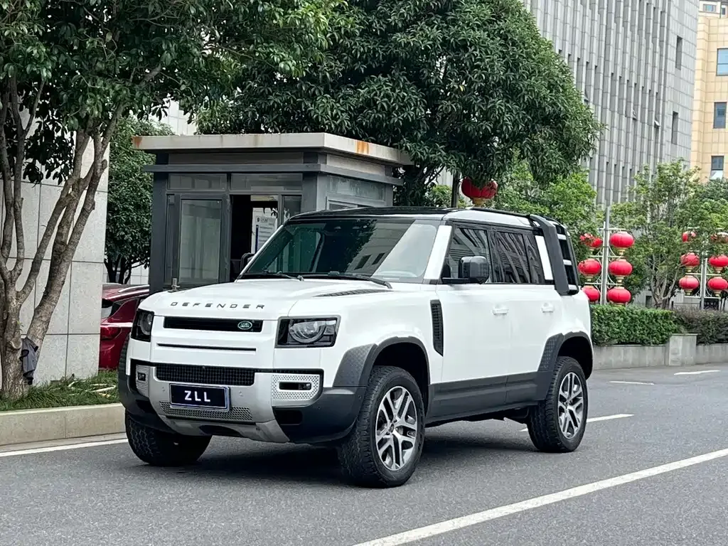 Land Rover Defender — фото 1