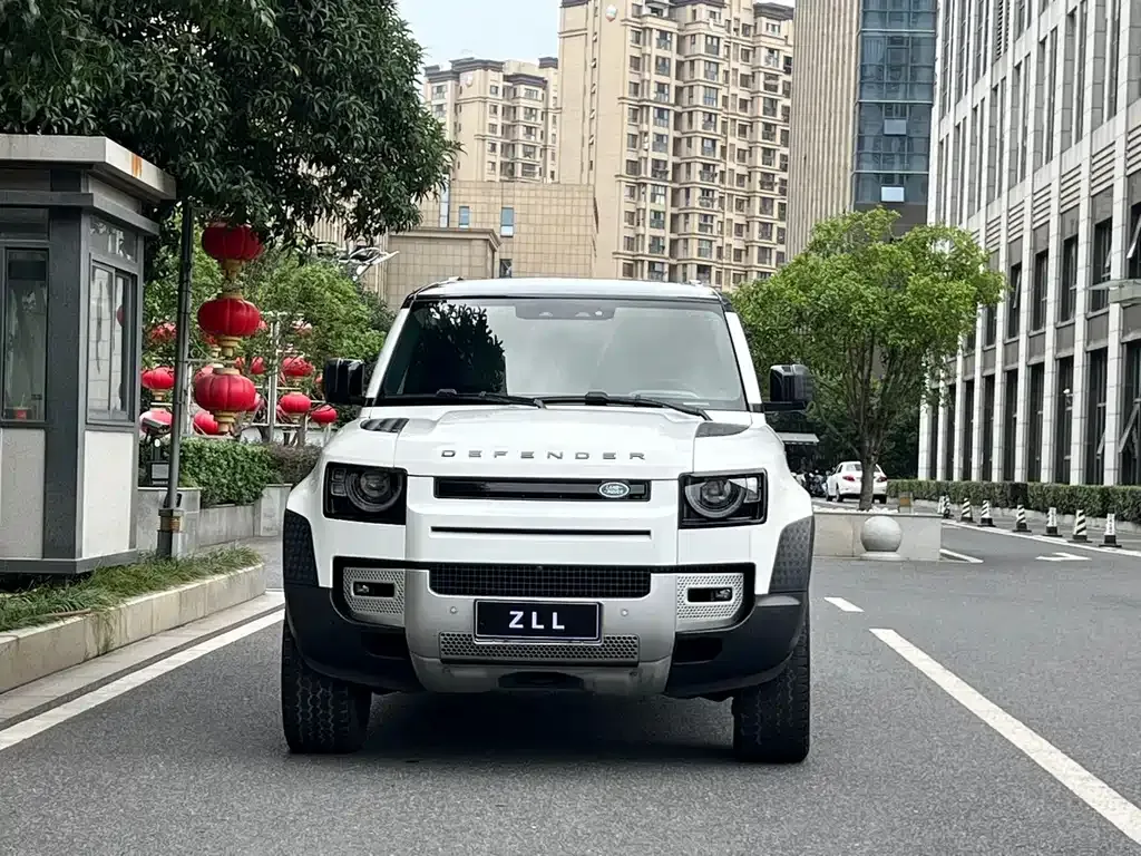 Land Rover Defender — фото 7