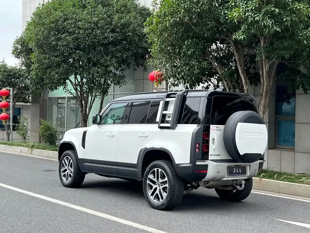Land Rover Defender — фото 9