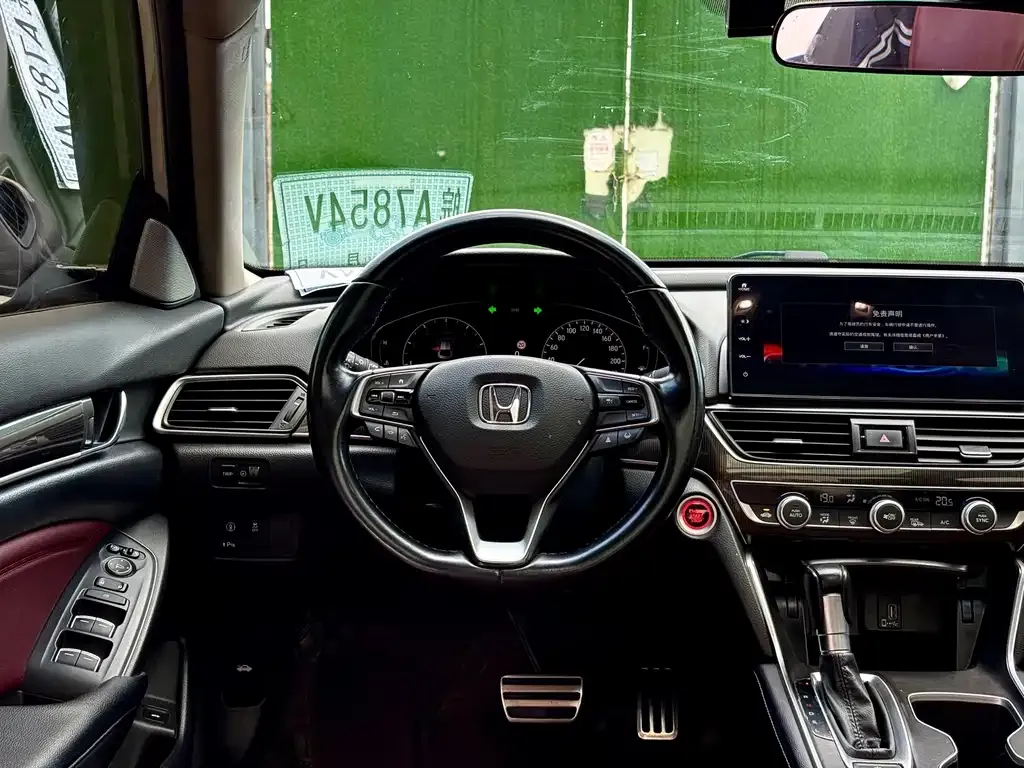 Honda Accord — фото 9