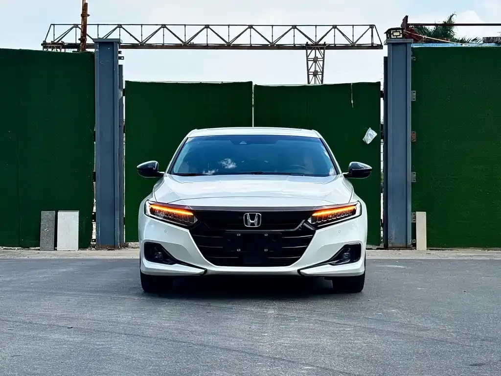 Honda Accord — фото 4