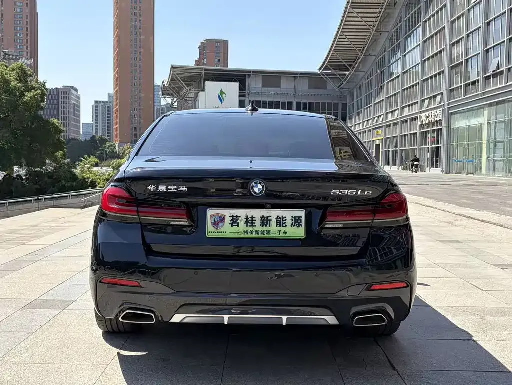 BMW 5 Series New Energy — фото 5