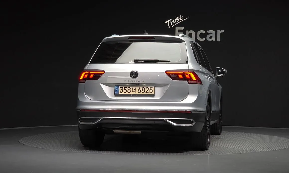 Volkswagen Tiguan — фото 7