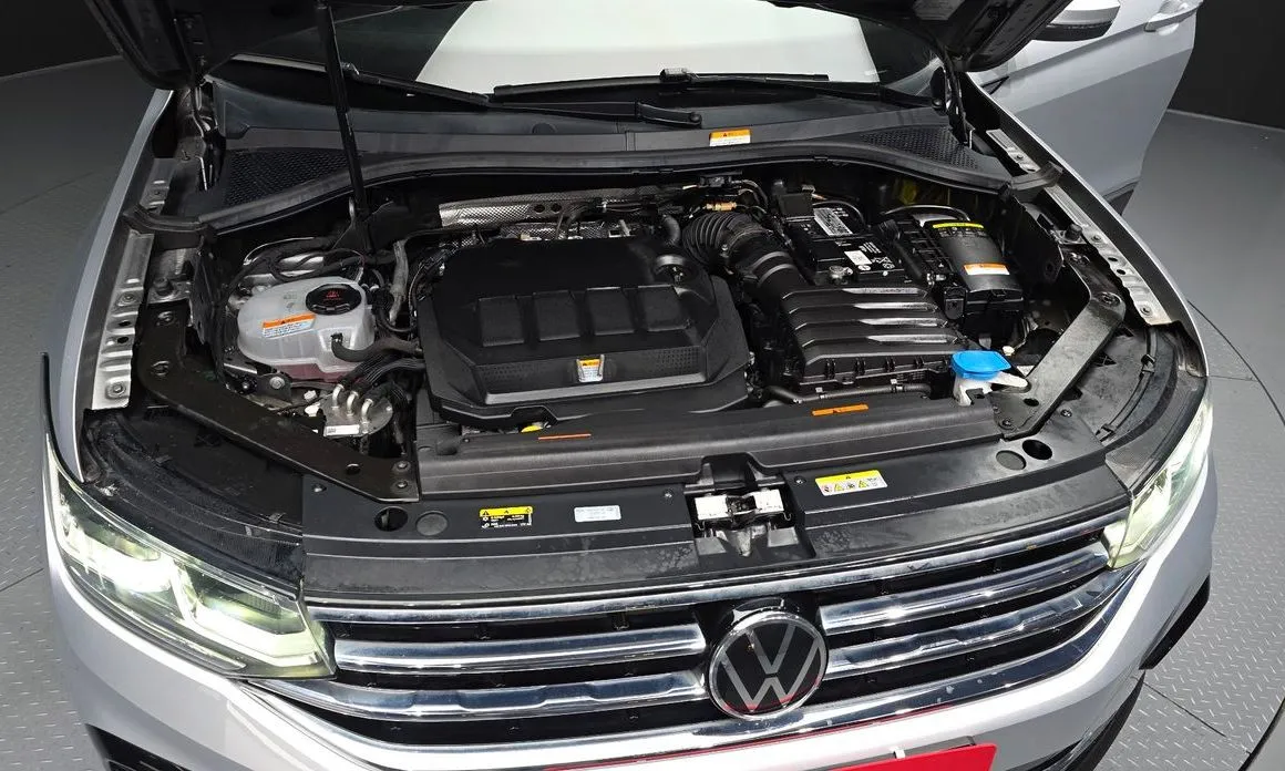 Volkswagen Tiguan — фото 10