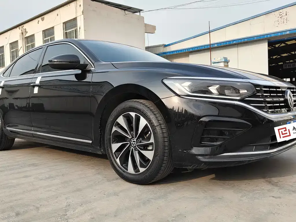 Volkswagen Passat — фото 5