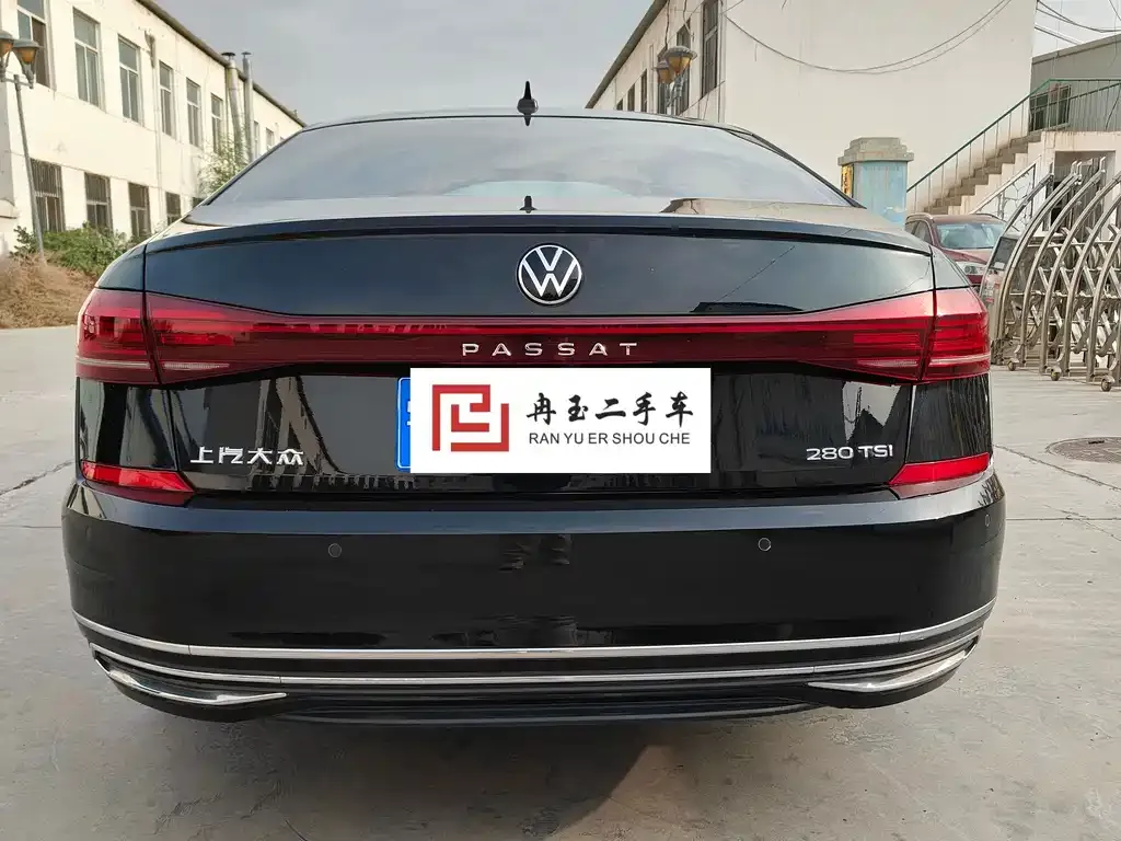 Volkswagen Passat — фото 3