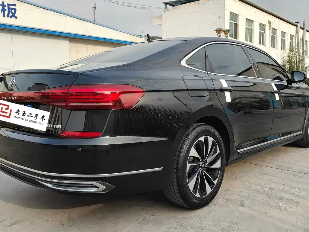 Volkswagen Passat — фото 4
