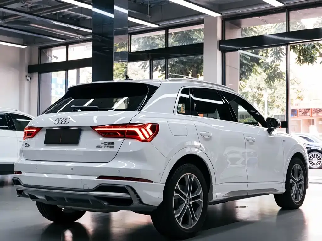 Audi Q3 — фото 4