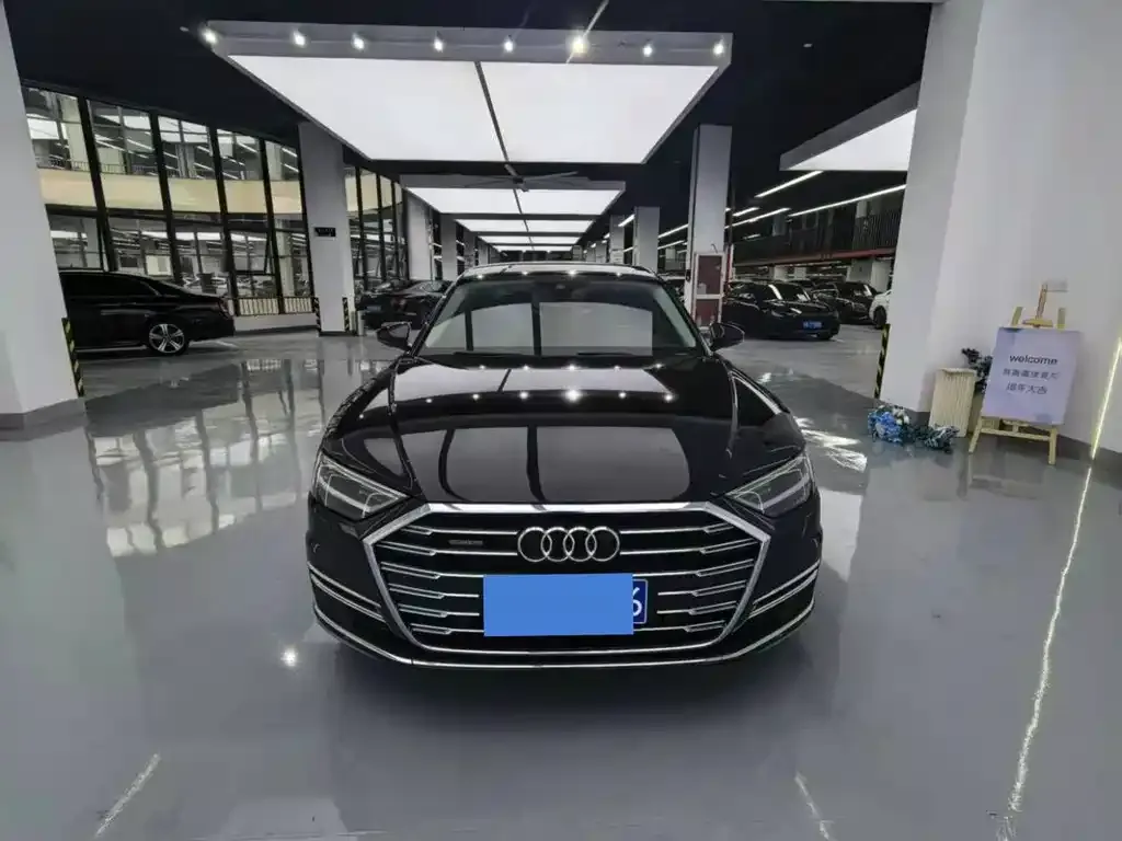 Audi A8 — фото 4