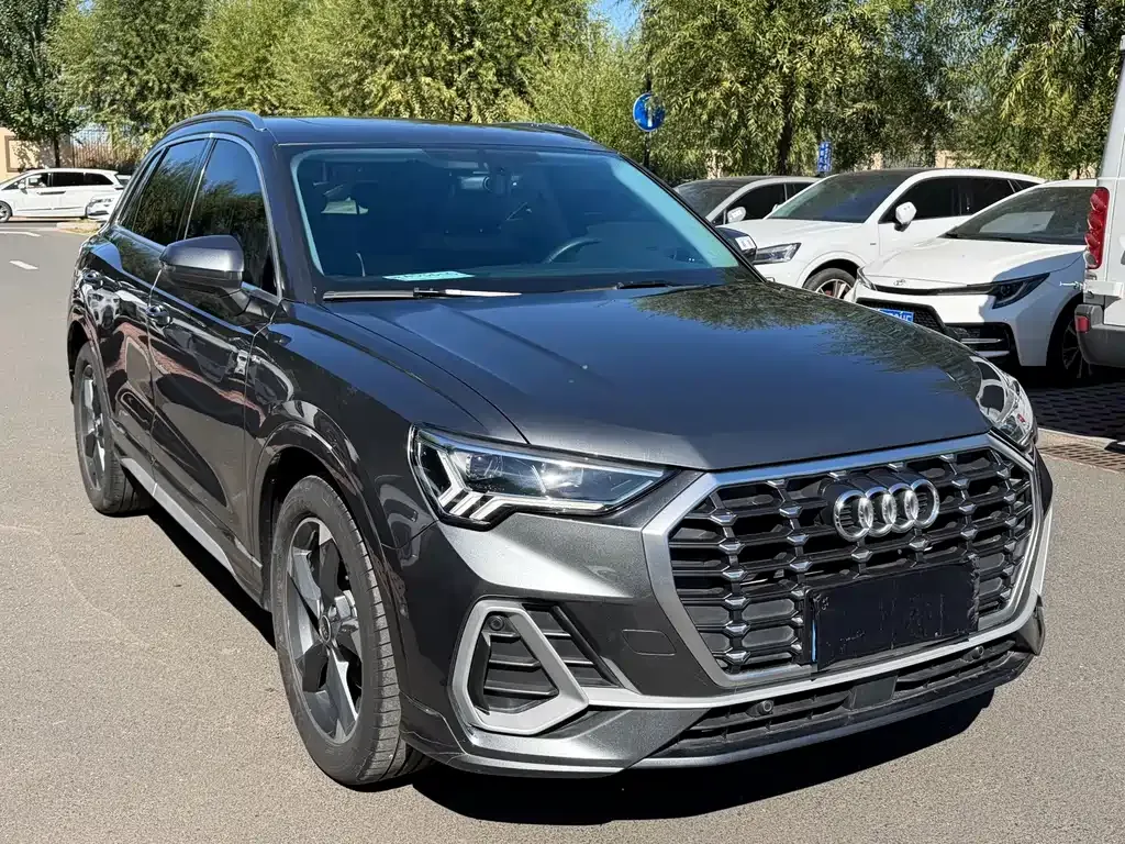 Audi Q3 — фото 4