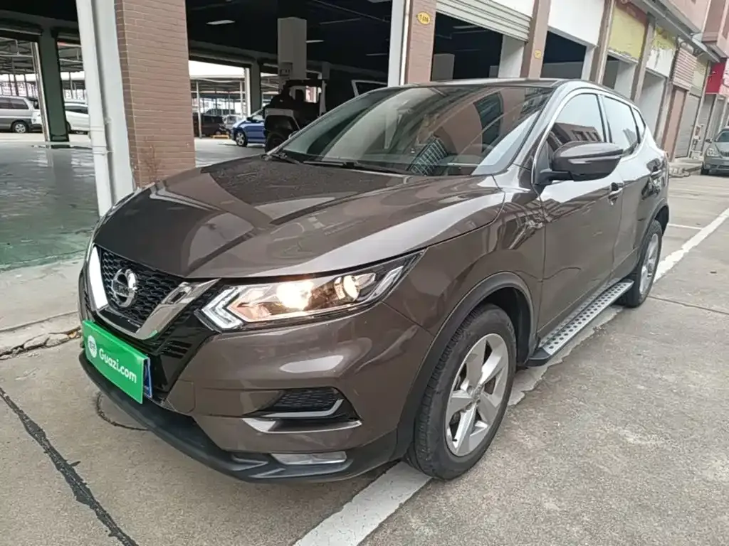 Nissan Qashqai — фото 7