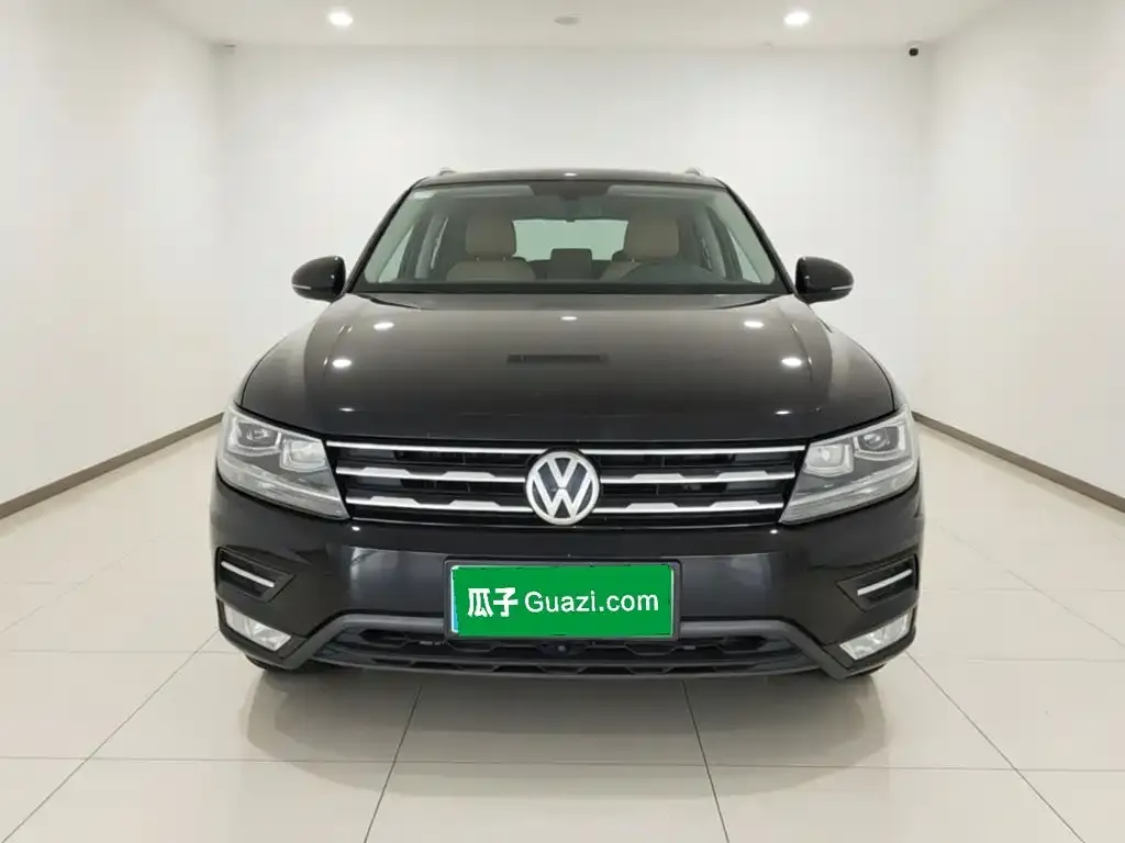 Volkswagen Tiguan L — фото 3