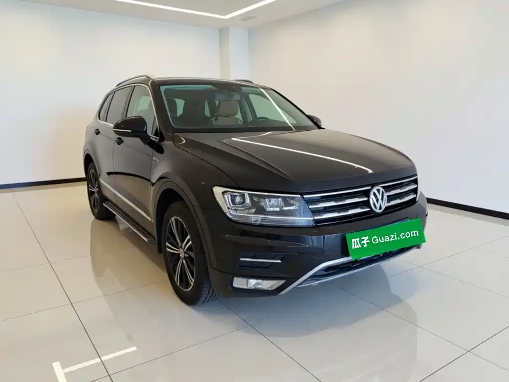 Volkswagen Tiguan L — фото 5