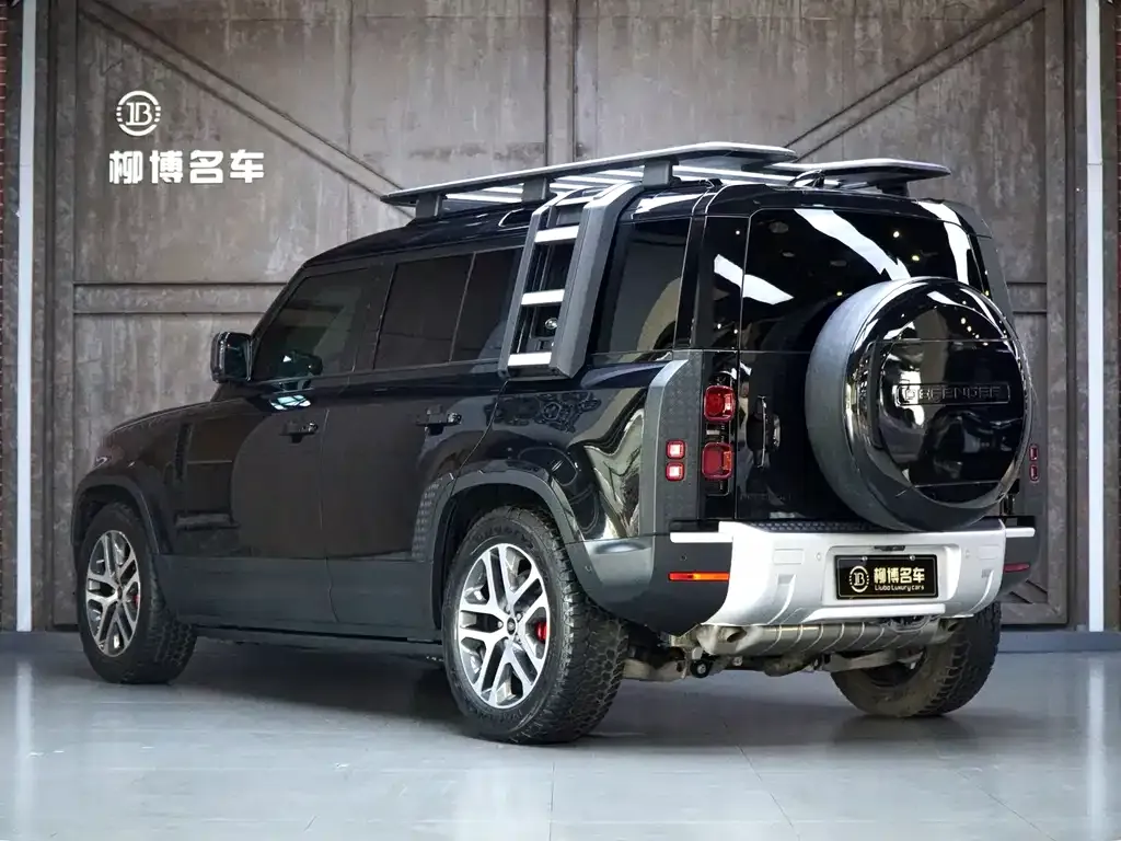 Land Rover Defender — фото 10