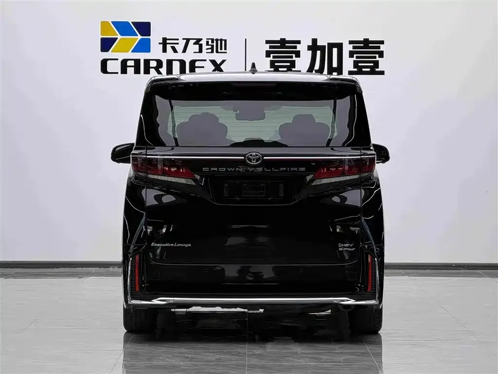 Toyota Vellfire — фото 2