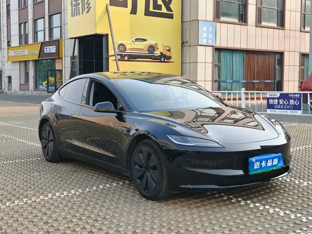 Tesla Model 3 — фото 4