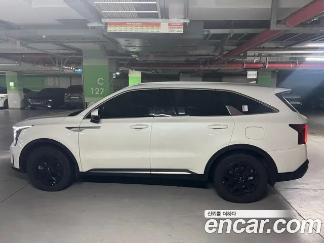 Kia Sorento — фото 8