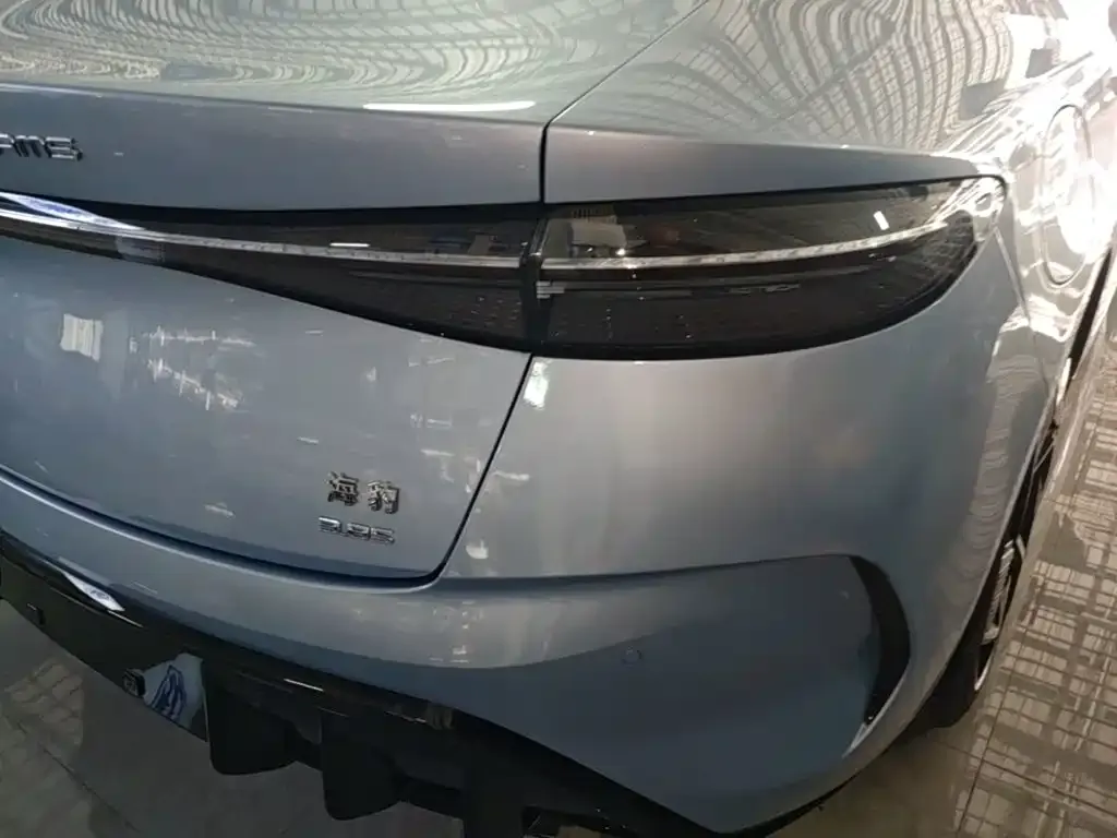 BYD Seal — фото 7