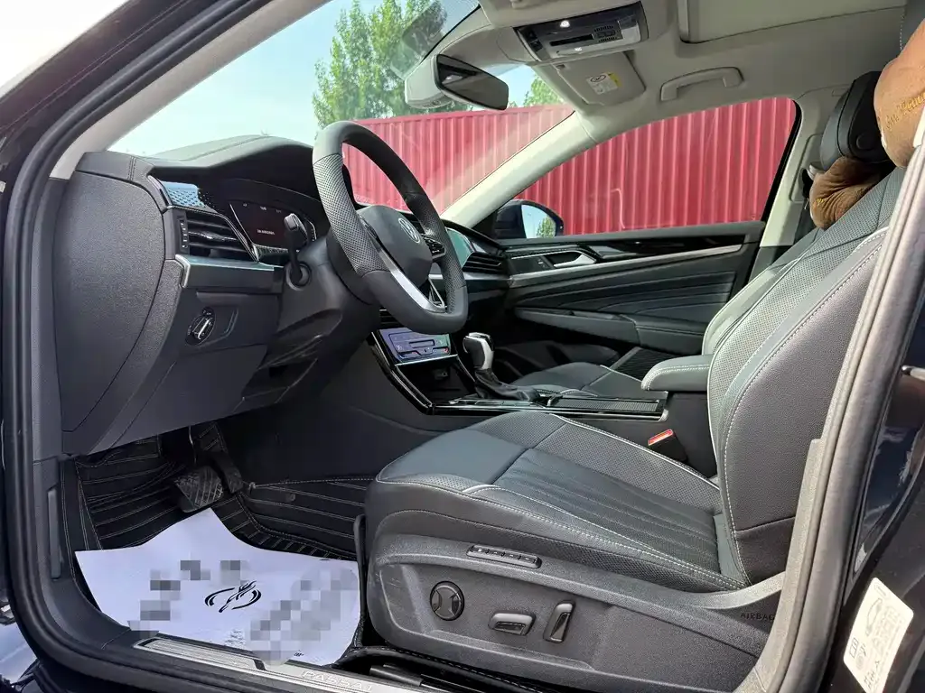 Volkswagen Passat — фото 8