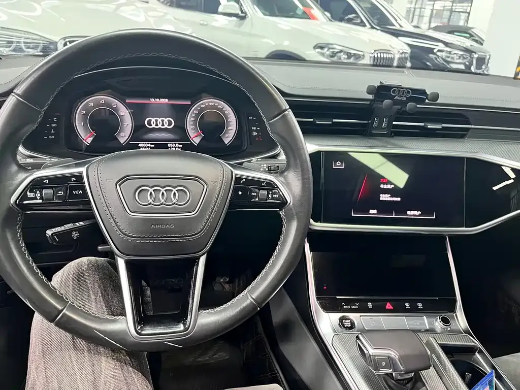 Audi A6L — фото 8