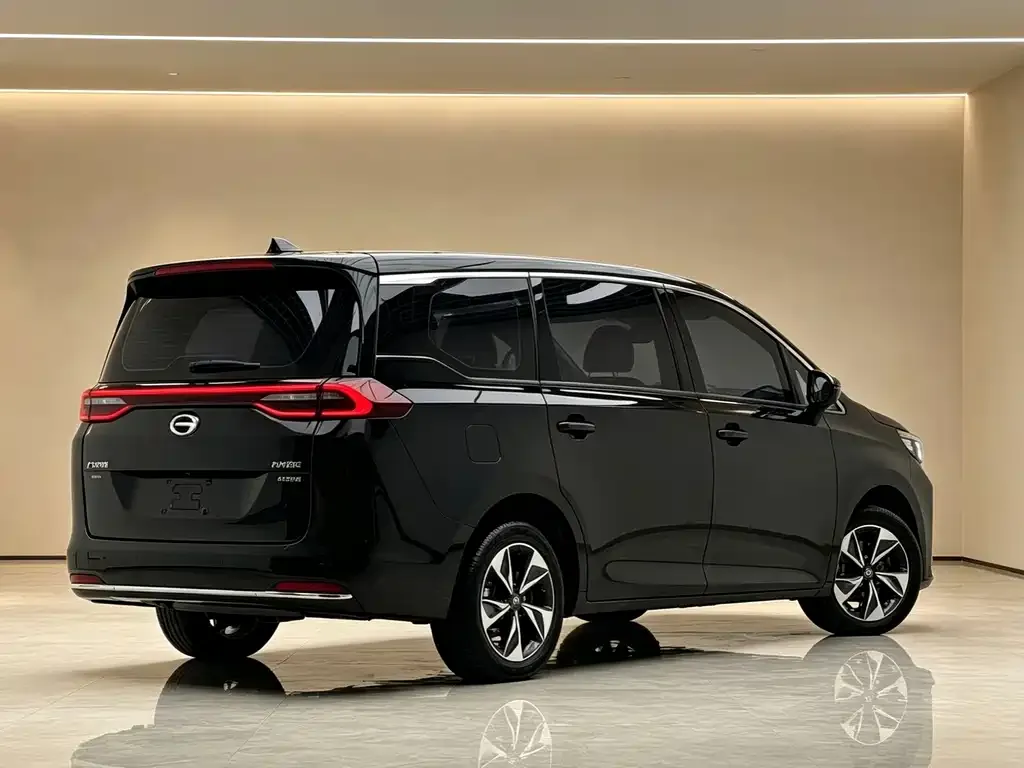 GAC Motor Trumpchi M6 — фото 3