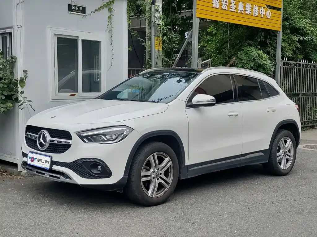 Mercedes-Benz GLA — фото 1