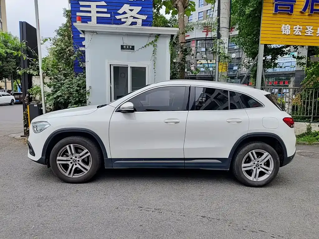 Mercedes-Benz GLA — фото 7