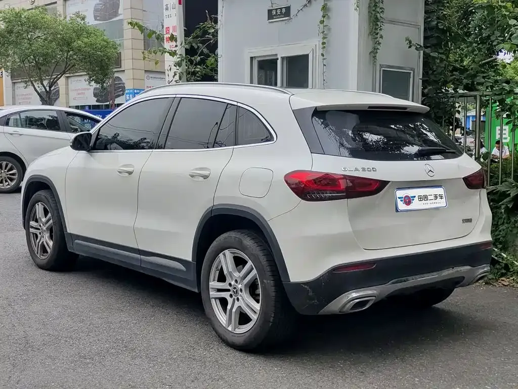 Mercedes-Benz GLA — фото 10