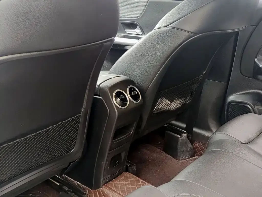 Mercedes-Benz GLA — фото 3